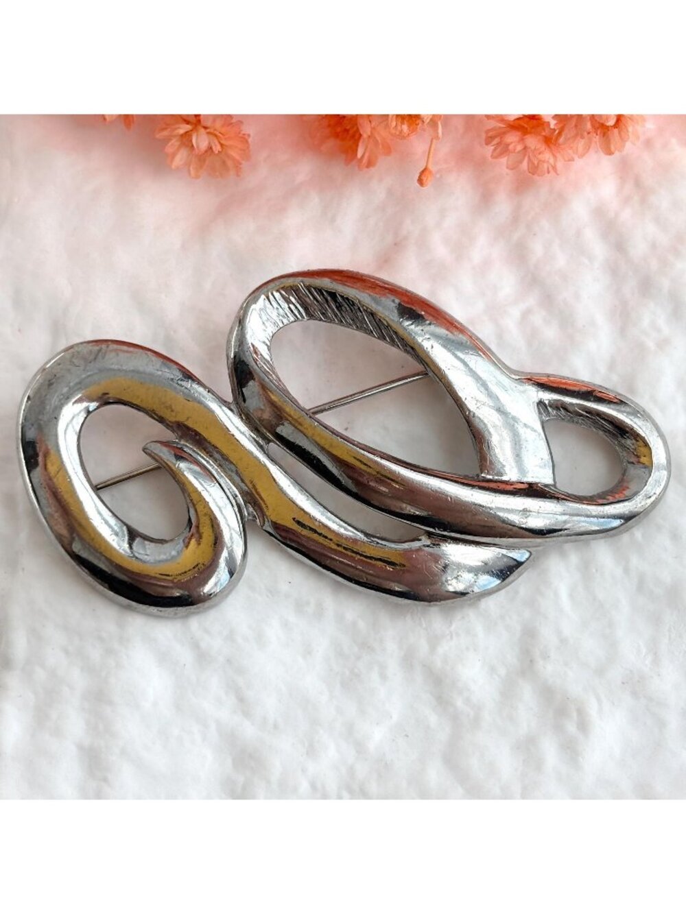 80's Modernist Silver Toned Swirly Abstract Vintage Costume Jewelry Brooch